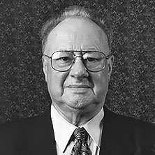 Headshot of Matthew Gress – link to biography.